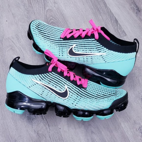 turquoise and pink vapormax